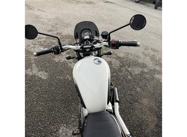 TRIUMPH STREET SCRAMBLER  900  a2