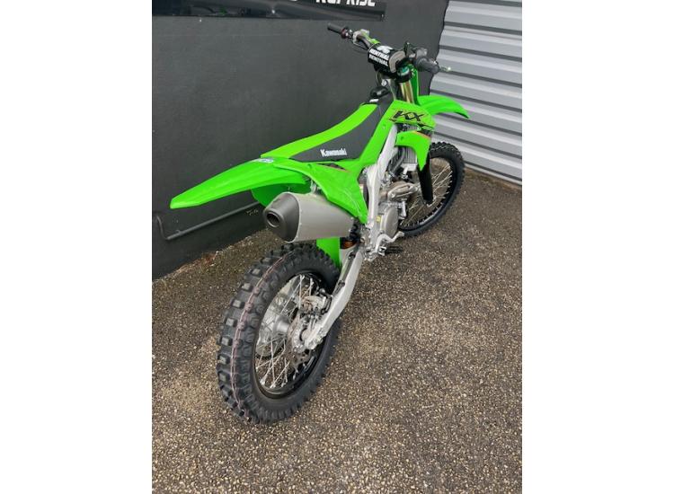 EXCEPTIONNEL DESTOCKAGE KX 450 X NEUVE DE 2022 