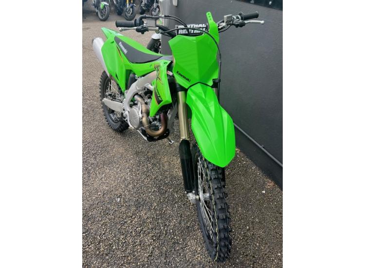 EXCEPTIONNEL DESTOCKAGE KX 450 X NEUVE DE 2022 