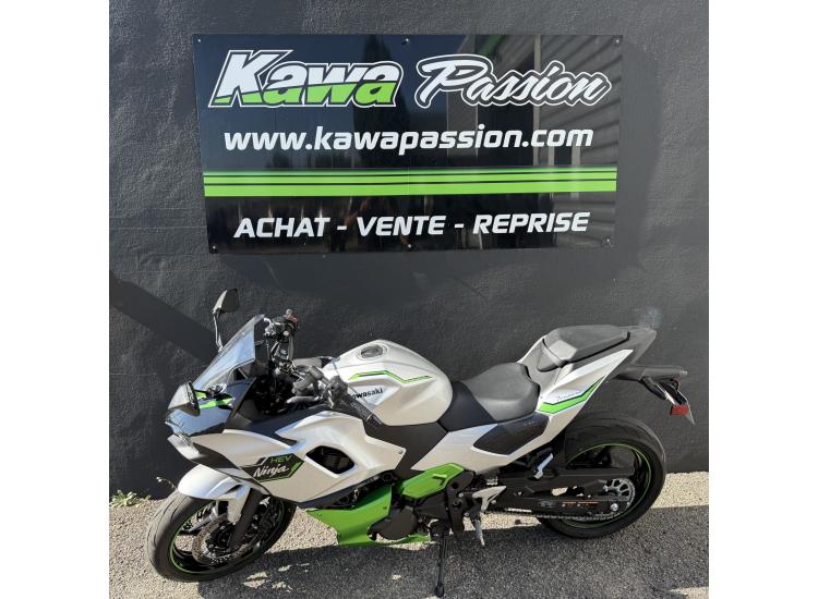 KAWASAKI Ninja 7 Hybrid